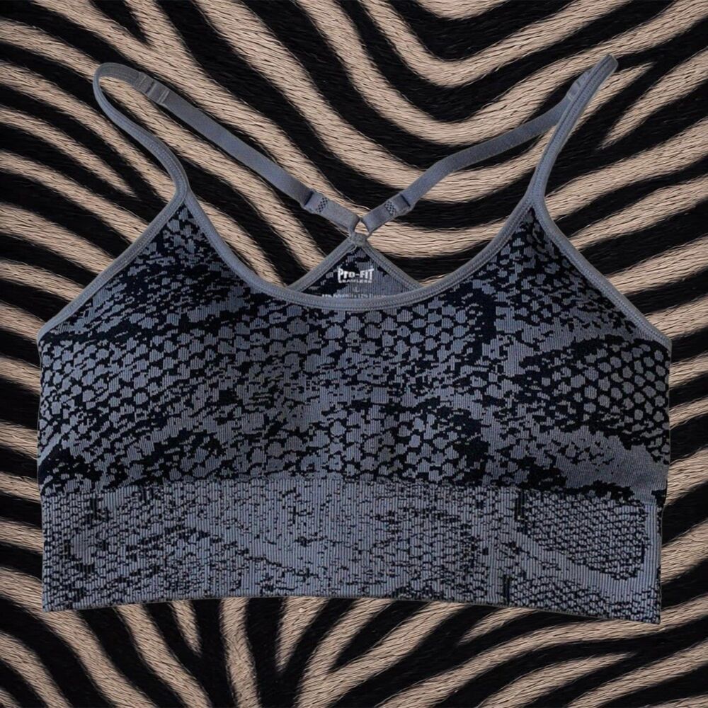 Pro-Fit Seamless Snake Print Sports Bra Gray Black Size L